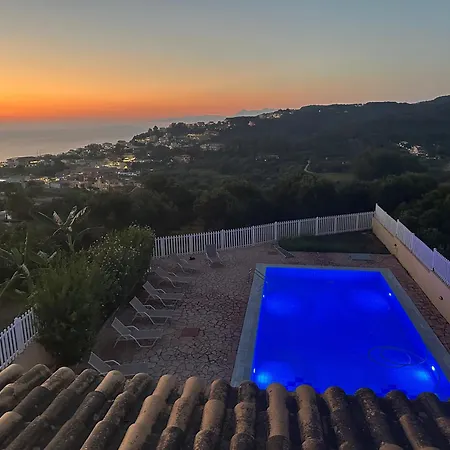 Avra Arillas Sunsets And Large Pool Villa Arillas (Corfu)