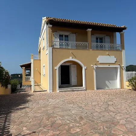 Avra Arillas Sunsets And Large Pool Вилла Ариллас